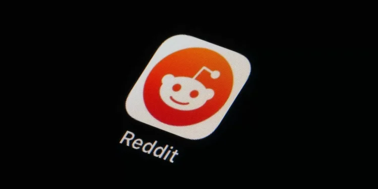 Maine Senate candidate faces more resurfaced Reddit posts