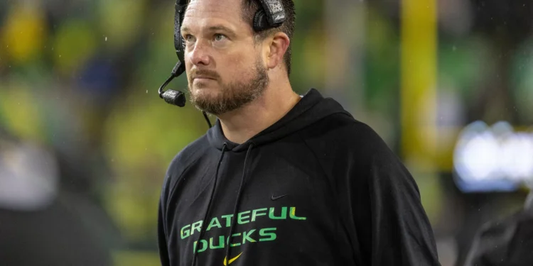 Dan Lanning, Oregon Receive Dire Warning Before USC Matchup