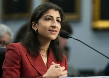 Who is Lina Khan, co-chair of Mamdani’s mayoral transition team?