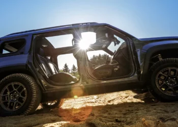 Jeep Charging Ahead with Electrified SUVs, New Dealer Confidence