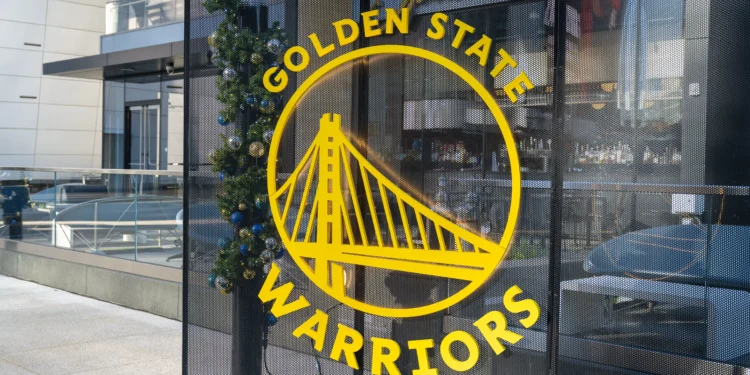 Former Warriors Center, College Hall of Famer, Dies