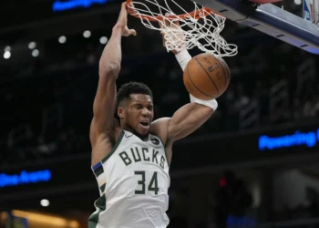 Warriors' Blockbuster Trade Package for Giannis Antetokounmpo Revealed