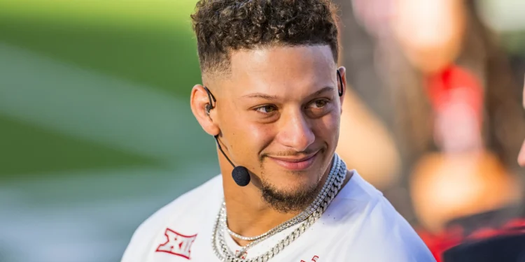 Patrick Mahomes Has One-Word Response to Caleb Williams' Unbelievable Play