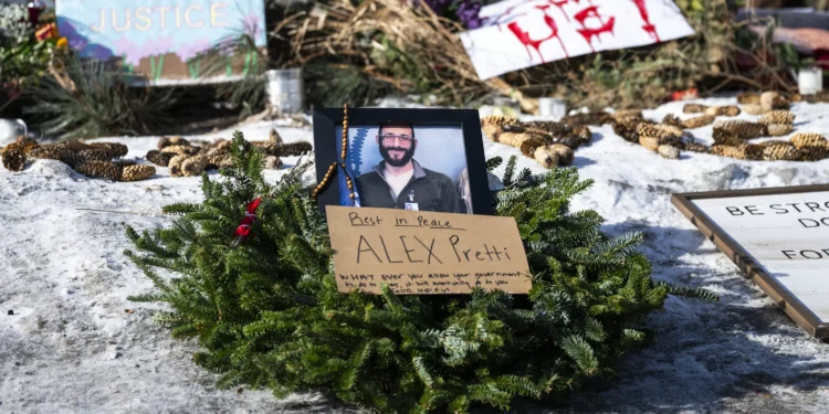 Militia Leader Warns Trump 'Tyranny' Will Worsen After Alex Pretti Shooting