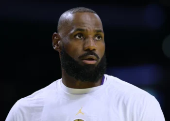 LeBron James' Final Status for Lakers-Bucks Revealed