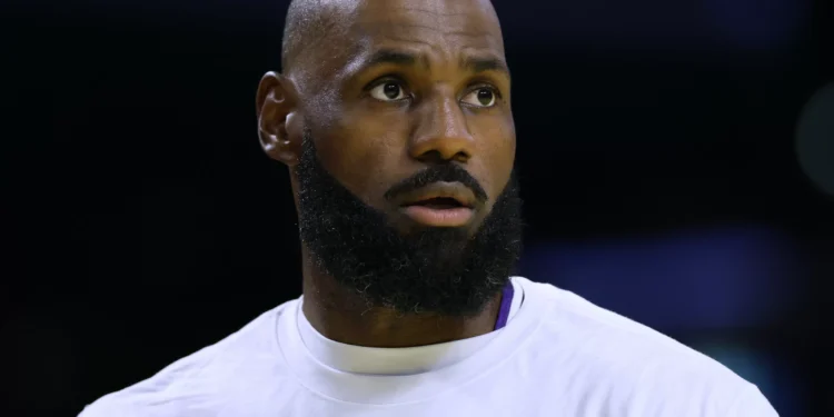 LeBron James' Final Status for Lakers-Bucks Revealed