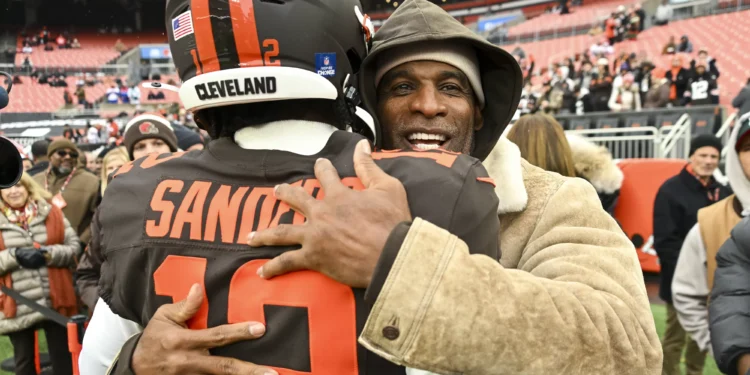Deion Sanders Has Strong Reaction to Shedeur Sanders’ Rookie NFL Season