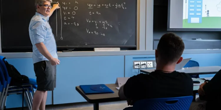 Demystifying college for enlisted veterans and service members