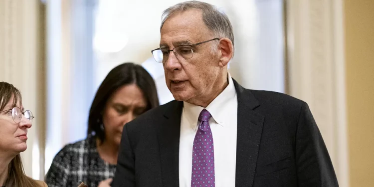 Senate panel advances key crypto bill without Democratic support