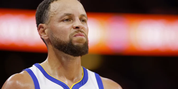 Warriors Announce Disheartening Steph Curry Injury Update With New Details