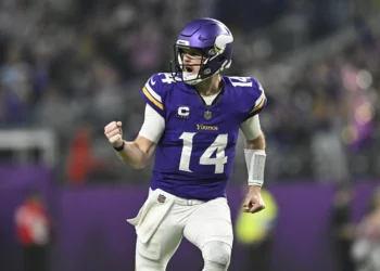 Minnesota Vikings Star Rips Into Team Over Sam Darnold